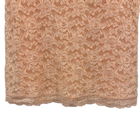 BEBE Vintage Pale/Light Pink Lace High-Neck Key-Hole Mini Dress, Size Medium - Picture 10 of 15